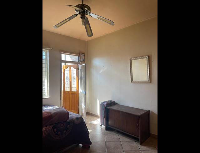 1 BEDROOM APARTMENT FOR SALE IN PRIMROSE